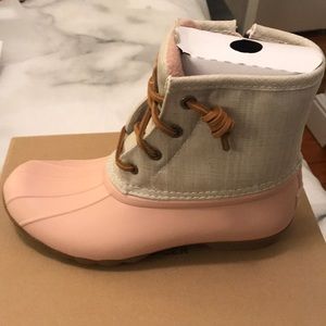 BRAND NEW Sperry saltwater duck boots
